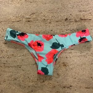 Billabong Cheeky Bikini Bottoms Size S